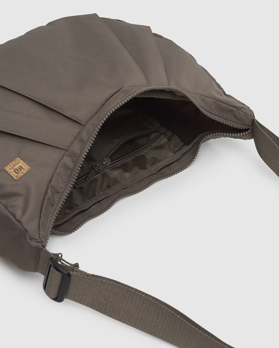 Teslin Bag - Image 4